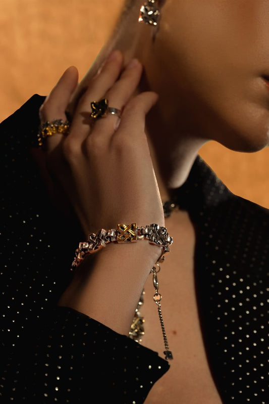 Al Wethaq bracelet - nsweb1